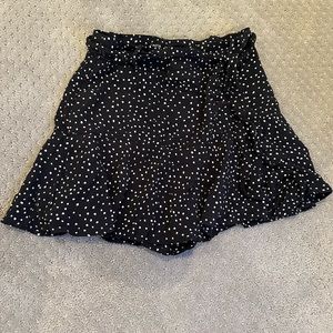 Zara women’s polka dot skirt with built in rope belt
